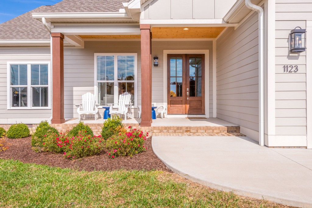 1123 Abiff Road Bon Aqua, TN 37025 - Photo 3 of 25 Gallery Image 3