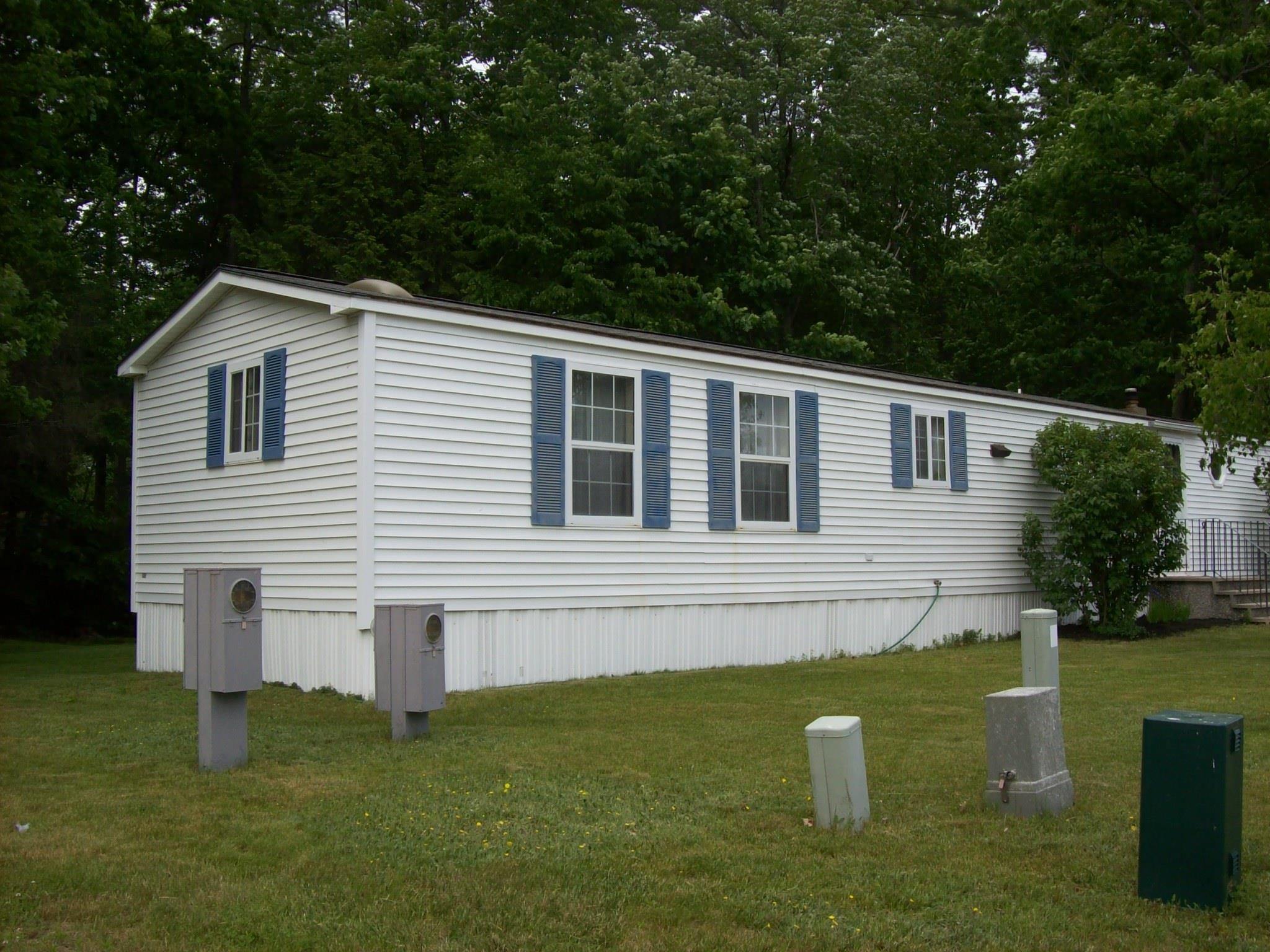 1 Hawaii Lane Rochester, NH 03867 - Photo 2 of 19