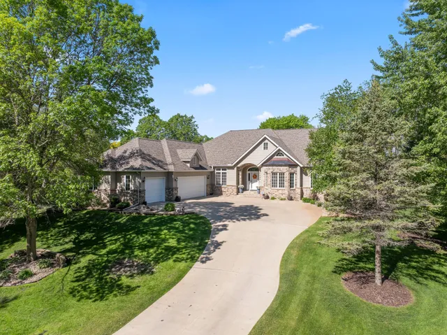 $667,500 | 2508 4th Avenue Northwest, Austin, MN 55912