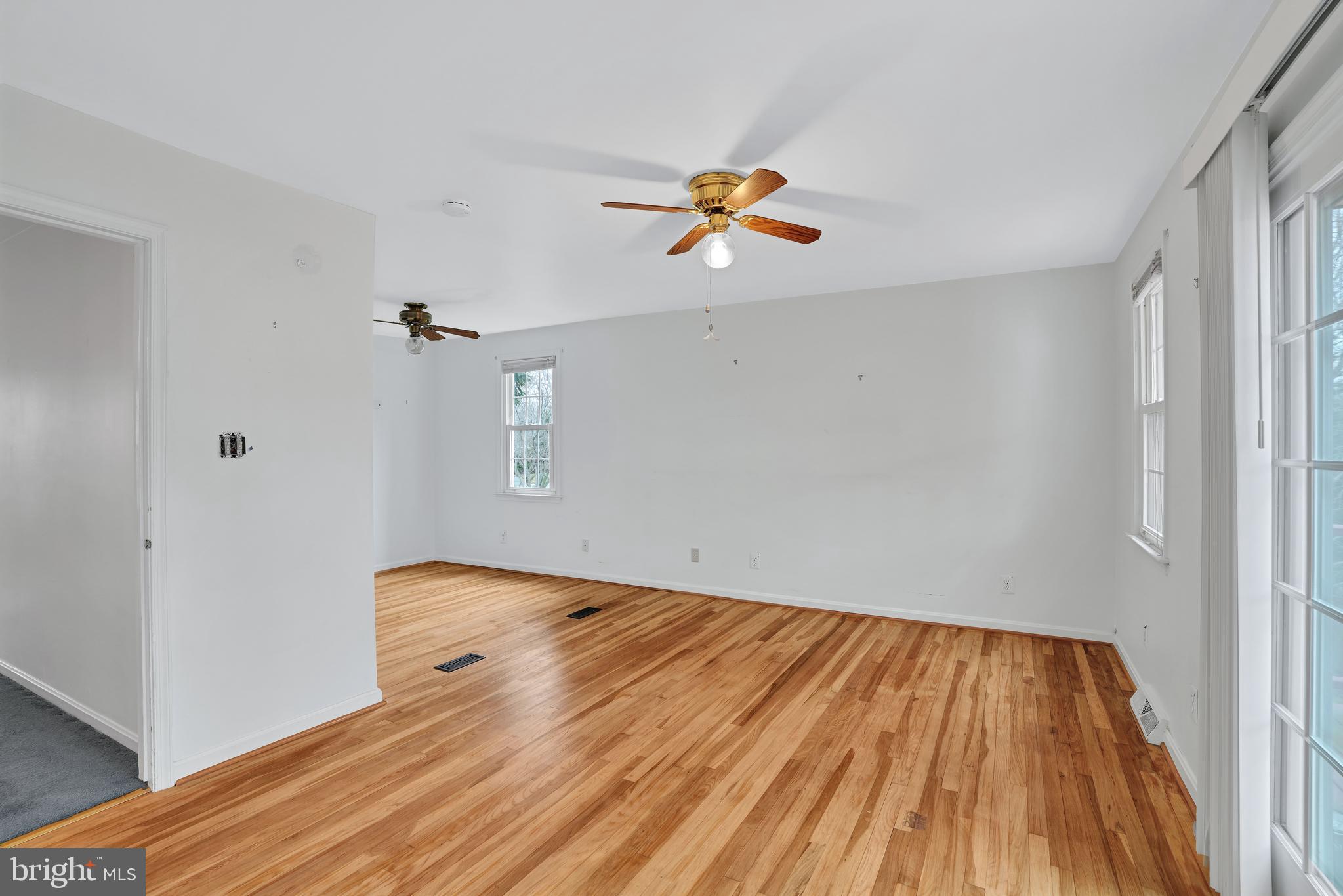 15009 Rocking Spring Drive Rockville, MD 20853 - Photo 33 of 50 Owners Suite