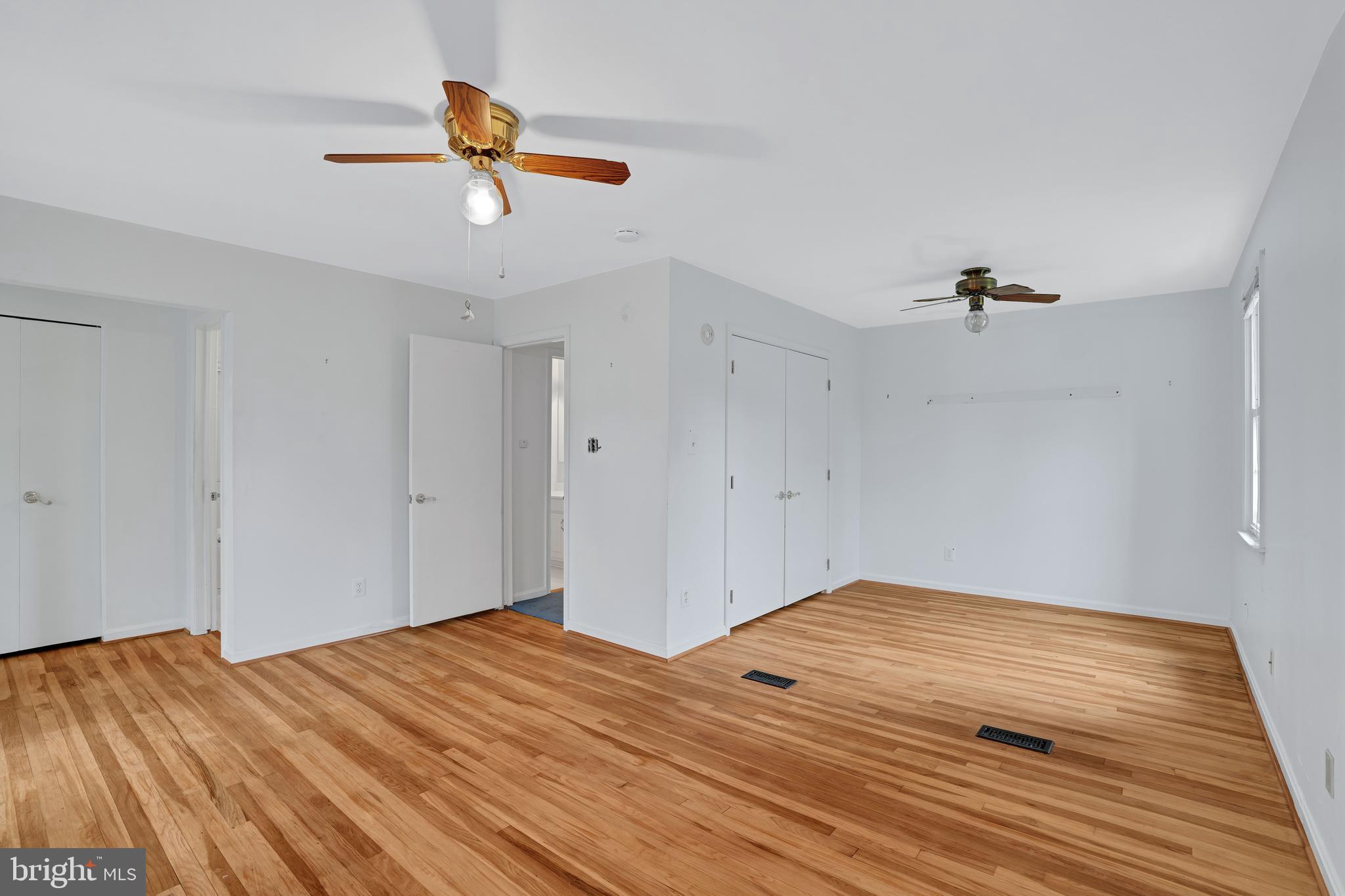 15009 Rocking Spring Drive Rockville, MD 20853 - Photo 34 of 50 Owners Suite
