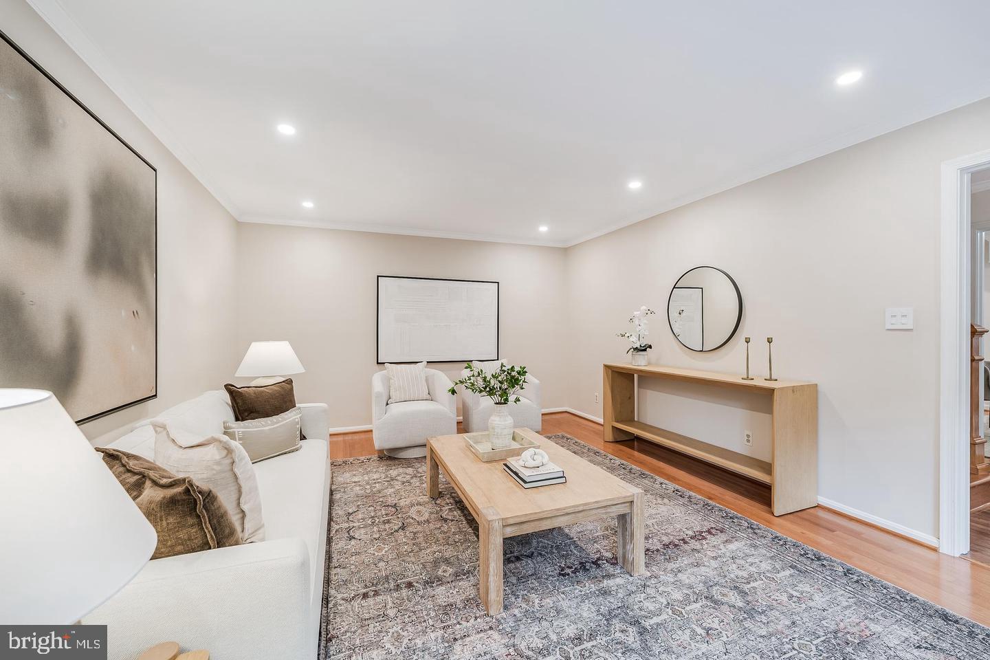 10812 Hunt Club Road Reston, VA 20190 - Photo 17 of 74 Gallery Image 17