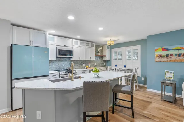 $389,900 | 3350 Club Villas Drive, Unit 1501, Southport, NC 28461