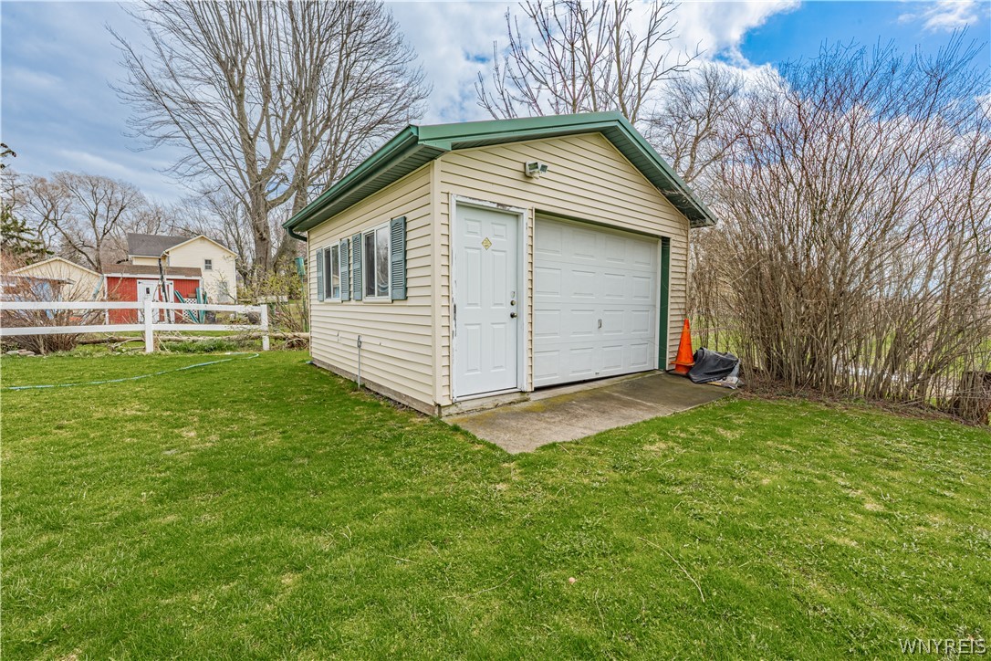 7406 Chestnut Ridge Road Lockport Town, NY 14094 - Photo 6 of 43