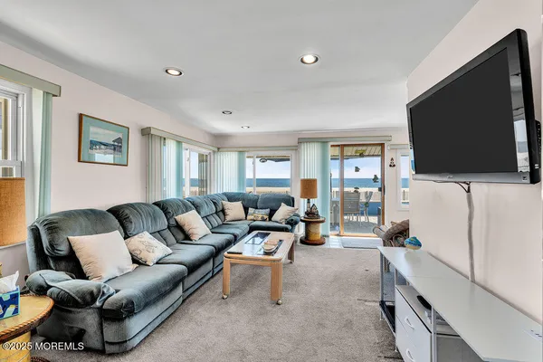 $2,700 | 115 Beach Front, Manasquan, NJ 08736
