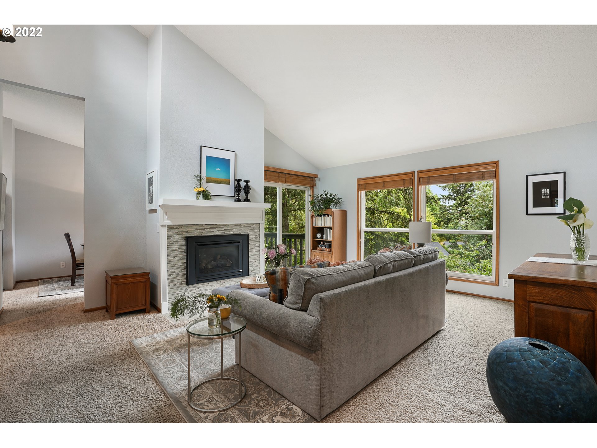 10023 Southwest Quail Post Road Portland, OR 97219 - Photo 4 of 32 Gallery Image 4