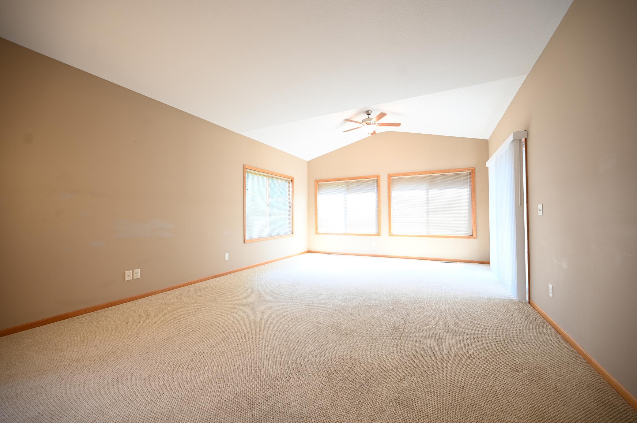 461 Roundhouse Street Shakopee, MN 55379 - Photo 7 of 21