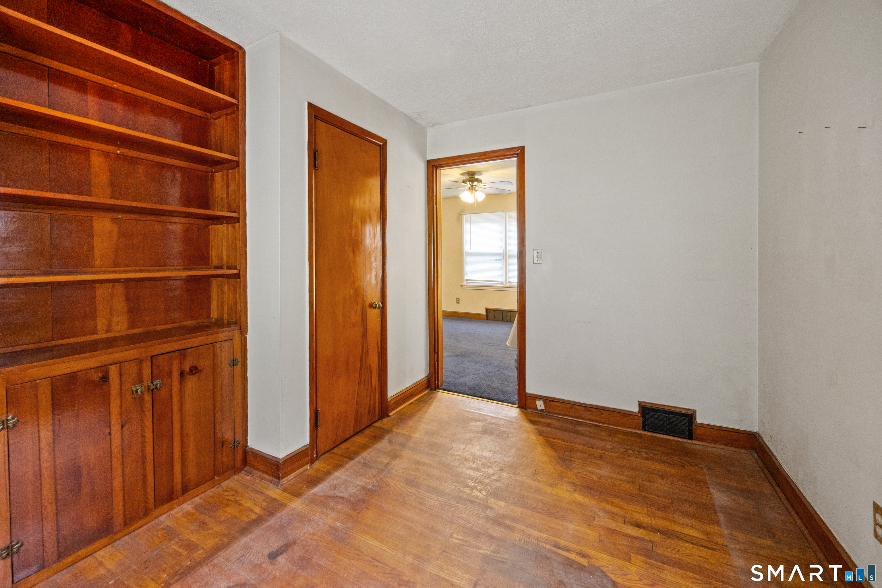 65 Bucks Hill Road Waterbury, CT 06704 - Photo 4 of 21
