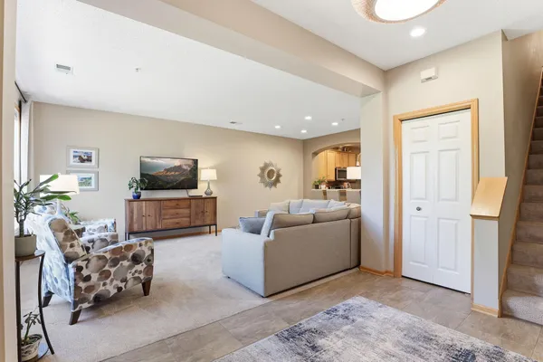 $299,000 | 13900 53rd Avenue North, Unit 103, Plymouth, MN 55446