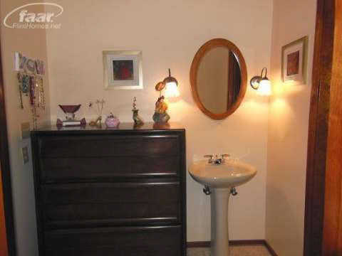 8065 Potter Road Flushing, MI 48433 - Photo 11 of 25 20353933-10.JPG