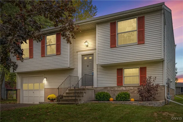 $264,900 | 8137 Mesa Lane, Clay, NY 13090