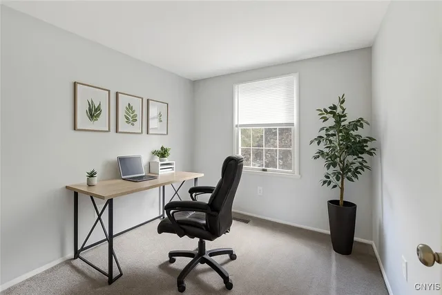 $264,900 | 8137 Mesa Lane, Clay, NY 13090