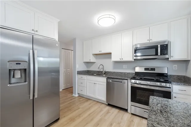 $264,900 | 8137 Mesa Lane, Clay, NY 13090