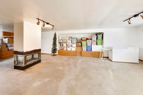 $399,900 | 210 North 2nd Avenue, Villa Park, IL 60181