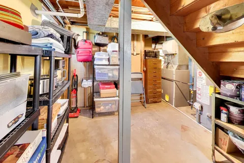 $399,900 | 210 North 2nd Avenue, Villa Park, IL 60181