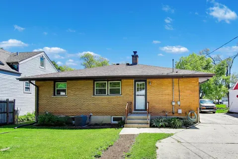 $399,900 | 210 North 2nd Avenue, Villa Park, IL 60181