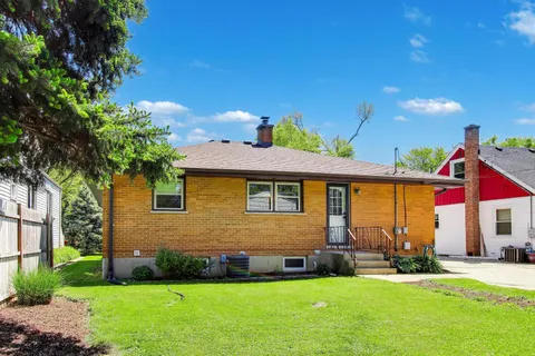 $399,900 | 210 North 2nd Avenue, Villa Park, IL 60181