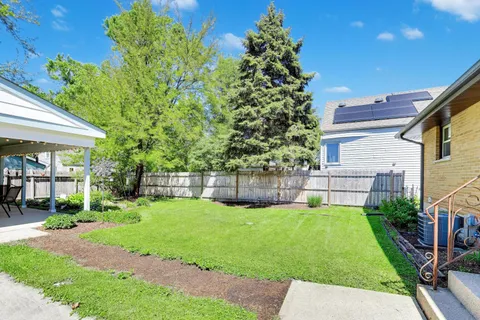 $399,900 | 210 North 2nd Avenue, Villa Park, IL 60181