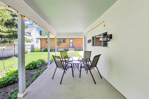 $399,900 | 210 North 2nd Avenue, Villa Park, IL 60181