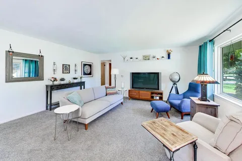 $399,900 | 210 North 2nd Avenue, Villa Park, IL 60181