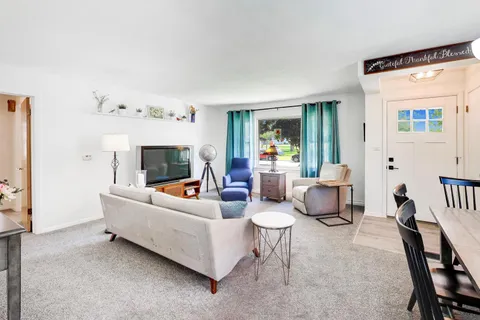 $399,900 | 210 North 2nd Avenue, Villa Park, IL 60181