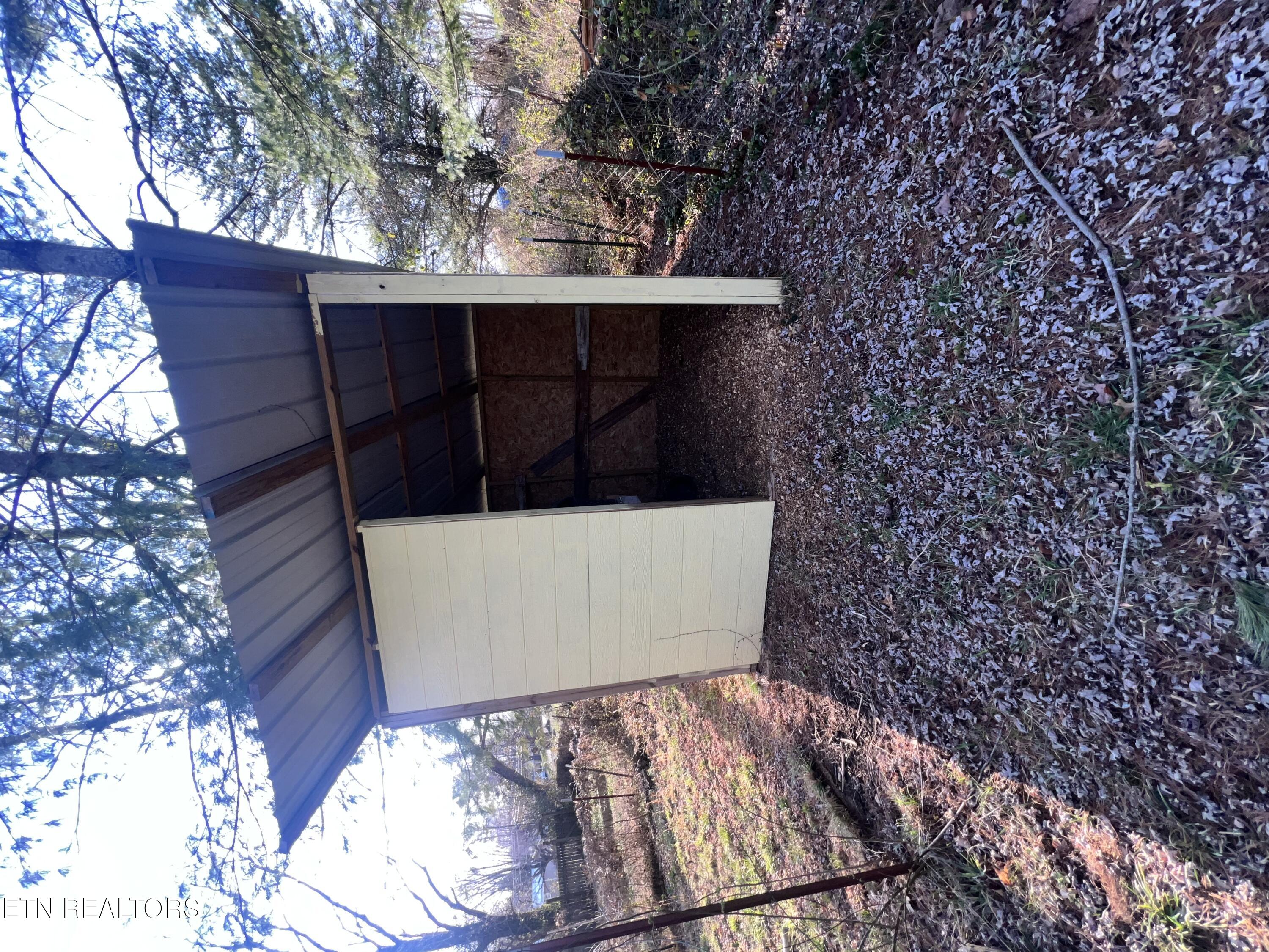 426 Rosedale Avenue Jamestown, TN 38556 - Photo 20 of 22 IMG_0025