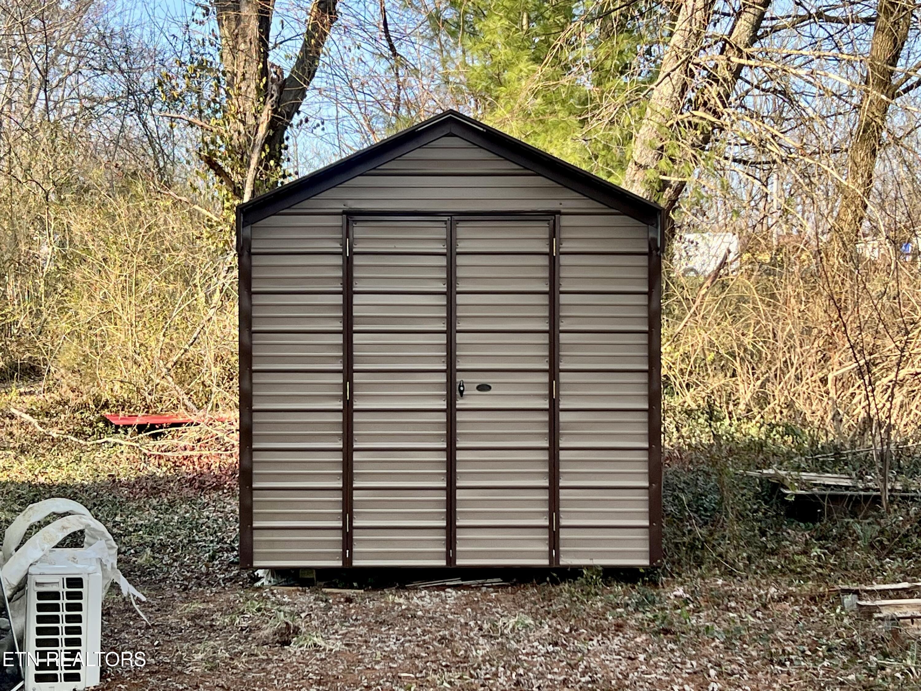 426 Rosedale Avenue Jamestown, TN 38556 - Photo 4 of 22 IMG_0005