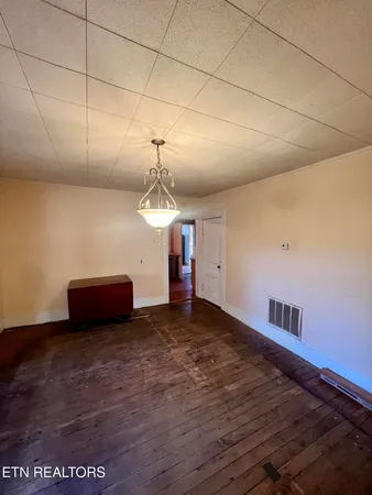 $225,000 | 426 Rosedale Avenue, Jamestown, TN 38556
