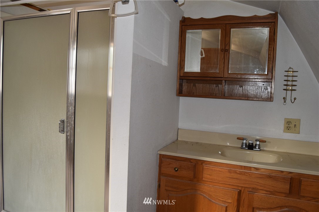 158 Reevas Basin Road Tonasket, WA 98855 - Photo 11 of 25 Gallery Image 11