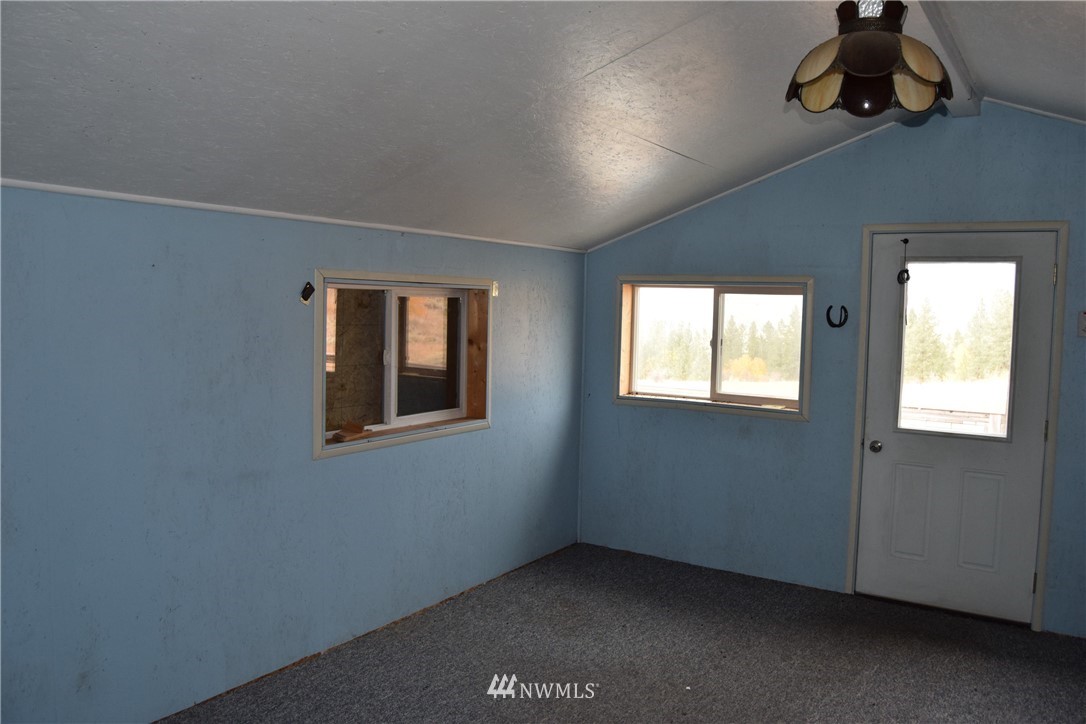 158 Reevas Basin Road Tonasket, WA 98855 - Photo 12 of 25 Gallery Image 12
