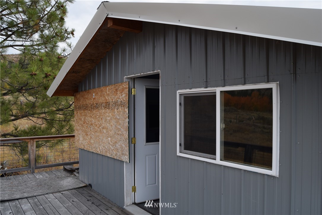 158 Reevas Basin Road Tonasket, WA 98855 - Photo 14 of 25 Gallery Image 14
