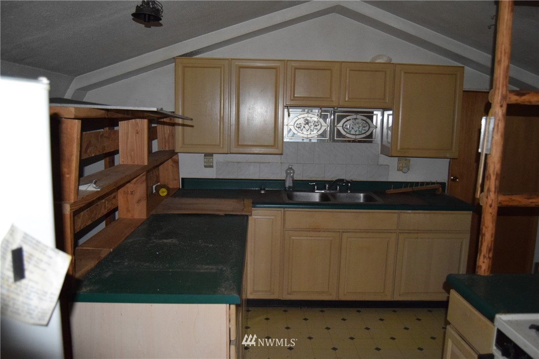 158 Reevas Basin Road Tonasket, WA 98855 - Photo 9 of 25 Gallery Image 9