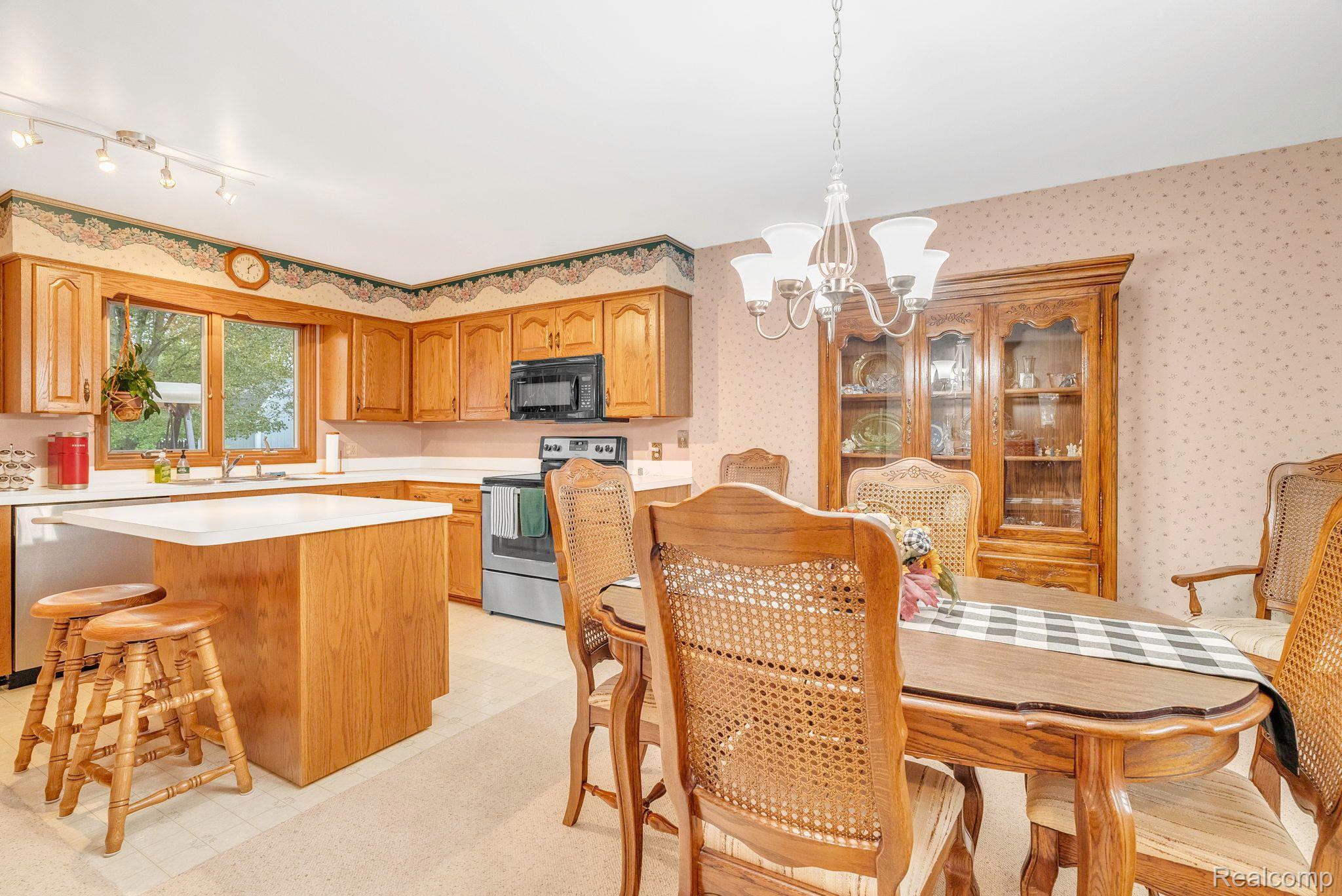 2632 Grace Road Fort Gratiot, MI 48059 - Photo 18 of 44 Gallery Image 18