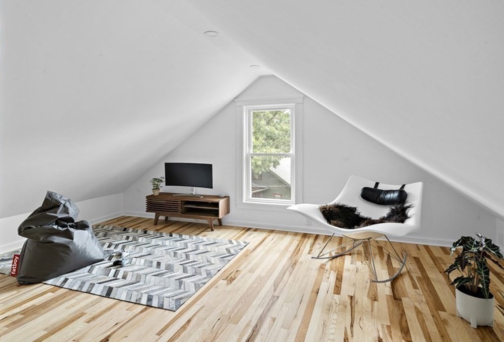 109 Marvin Road Melrose, MA 02176 - Photo 16 of 21