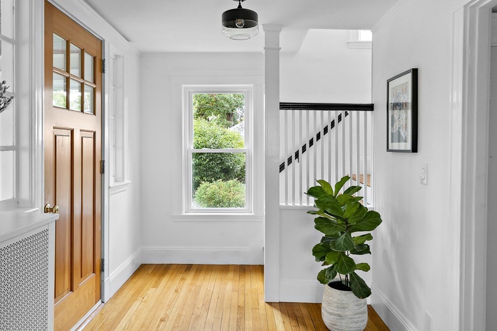 109 Marvin Road Melrose, MA 02176 - Photo 2 of 21