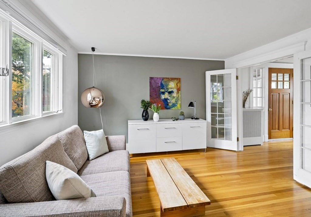 109 Marvin Road Melrose, MA 02176 - Photo 4 of 21