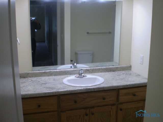206 Seneca Street Defiance, OH 43512 - Photo 12 of 16 Gallery Image 12