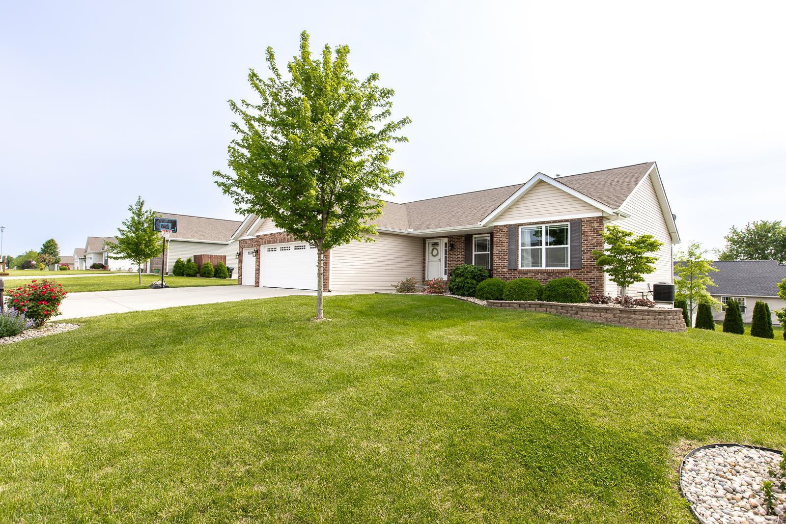 1517 Rachael Lane Waterloo, IL 62298 - Photo 3 of 39