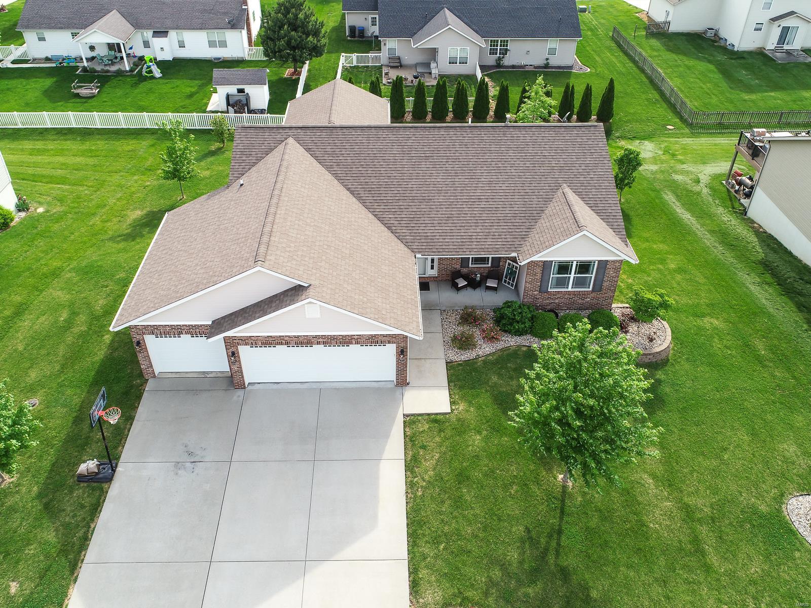 1517 Rachael Lane Waterloo, IL 62298 - Photo 5 of 39