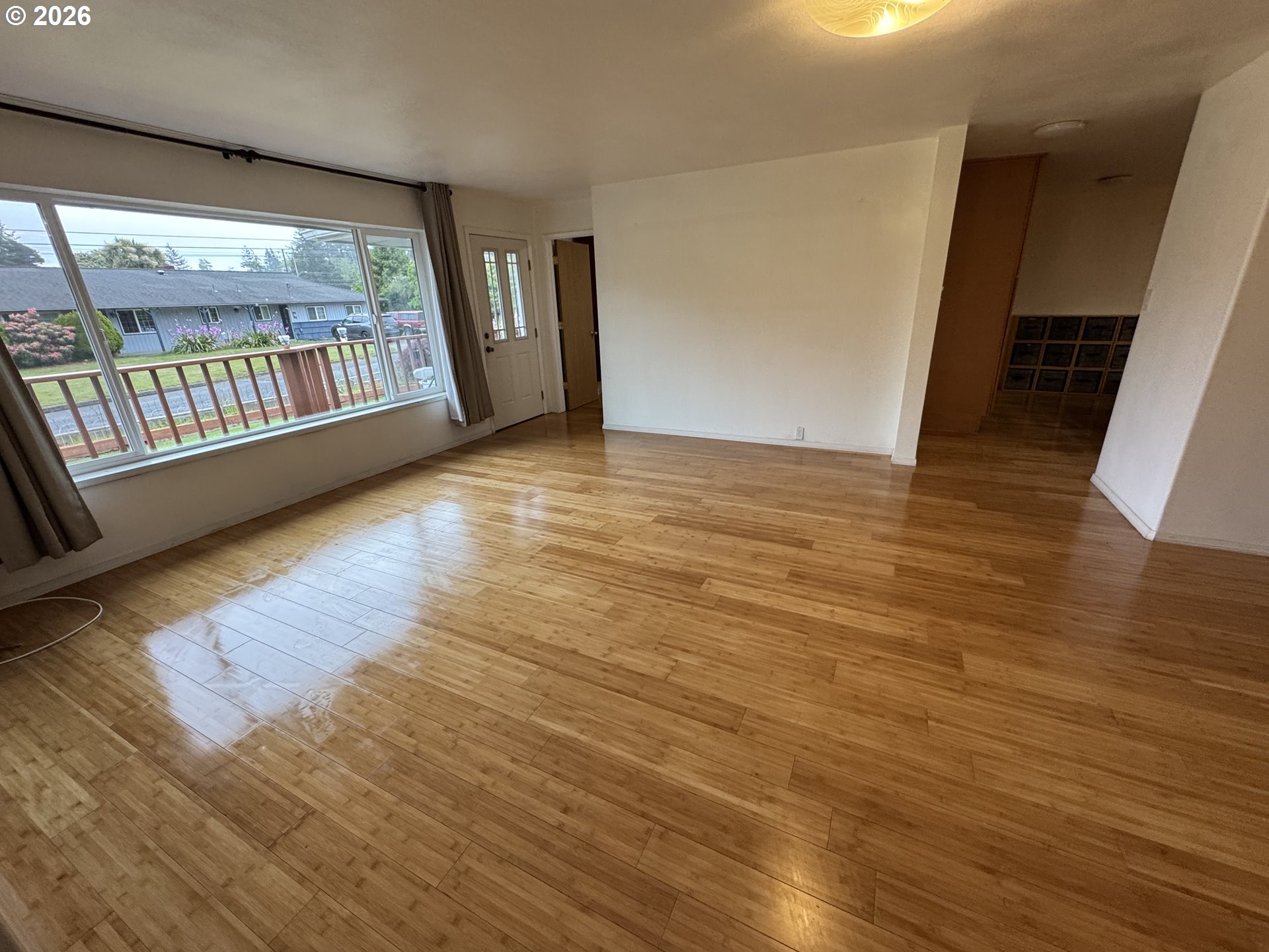 3330 Chester Street North Bend, OR 97459 - Photo 4 of 31
