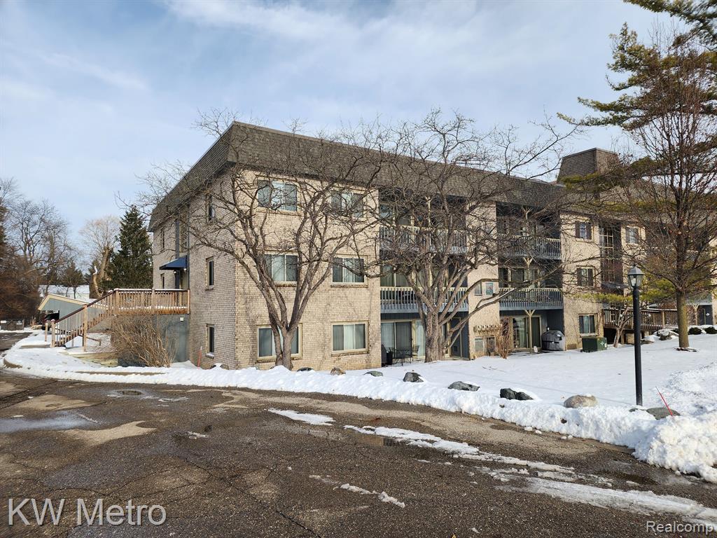 2934 Mt Hope Road, Unit 110 Okemos, MI 48823 - Photo 2 of 46