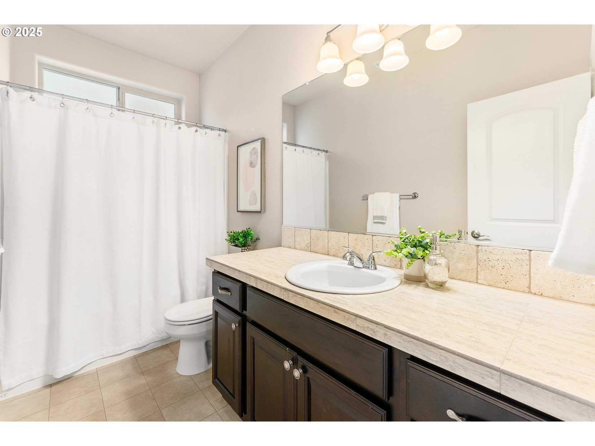 29304 Southwest Brown Road Wilsonville, OR 97070 - Photo 23 of 45 Bathroom