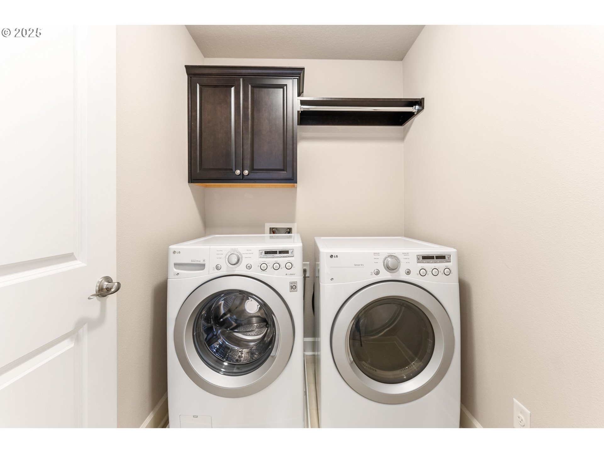 29304 Southwest Brown Road Wilsonville, OR 97070 - Photo 24 of 45 Laundry