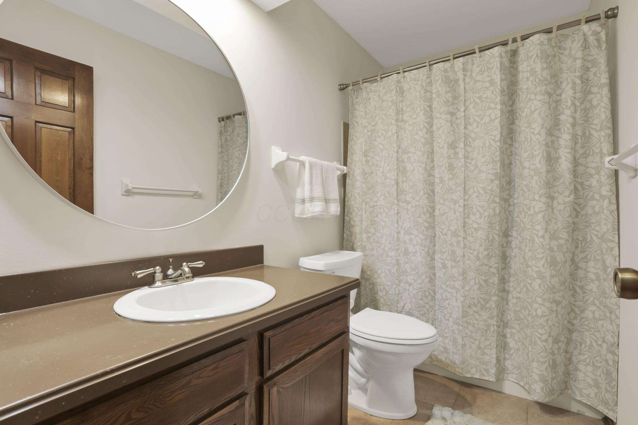 1100 Riva Ridge Boulevard Columbus, OH 43230 - Photo 33 of 55 27-web-or-mls-0V3A2862