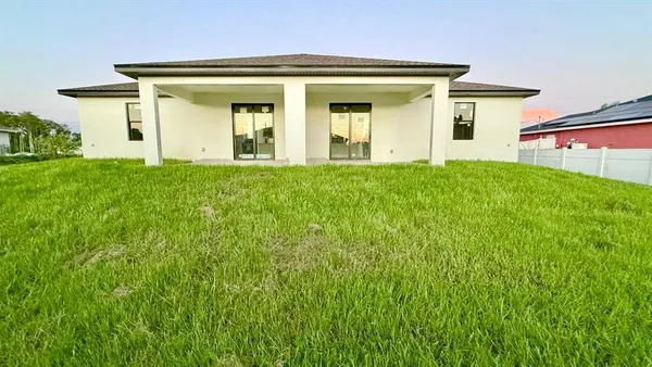 a house view with a outdoor space