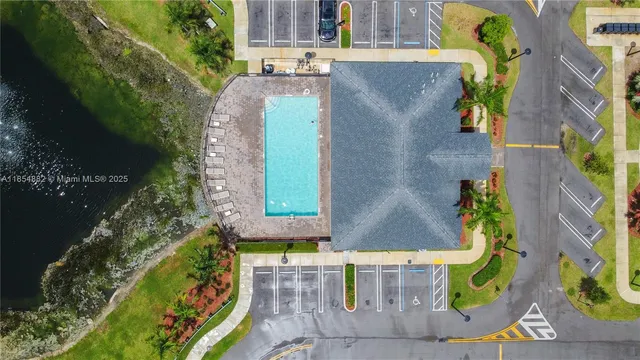 a view of a bird bath