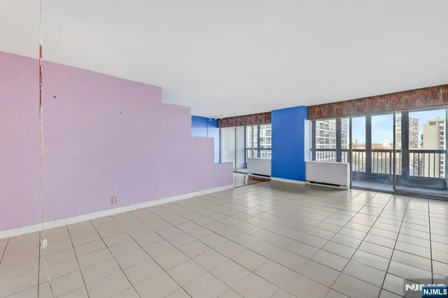 $157,000 | 5 Horizon Road, Unit 907, Fort Lee, NJ 07024