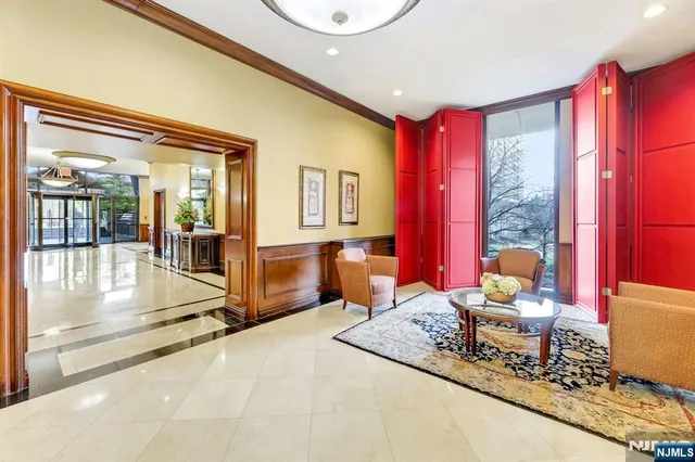 $157,000 | 5 Horizon Road, Unit 907, Fort Lee, NJ 07024