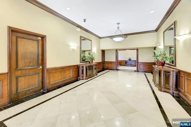 $157,000 | 5 Horizon Road, Unit 907, Fort Lee, NJ 07024