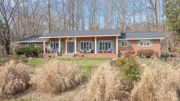 $435,000 | 250 Hummingbird Lane, Unicoi, TN 37692
